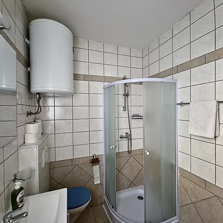 Andre Apartment