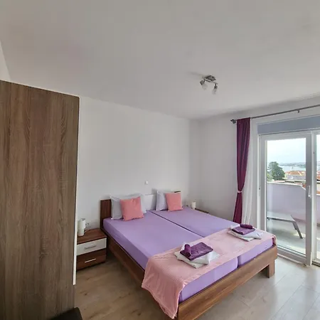 Andre Apartment