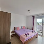 Andre Apartment