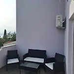 Andre Apartment *