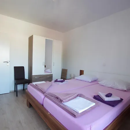 Andre Apartment